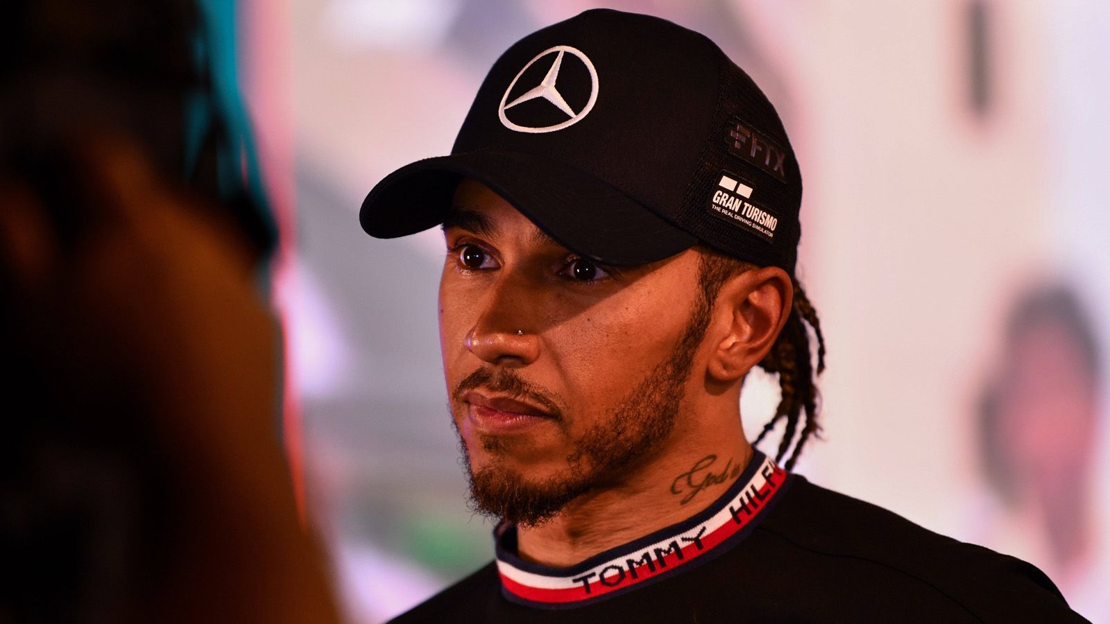 
                <strong>Lewis Hamilton</strong><br>
                Nationalität: EnglandTeam 2023: MercedesWM-Punkte 2022: 240Gebühr: 514.000 Euro
              