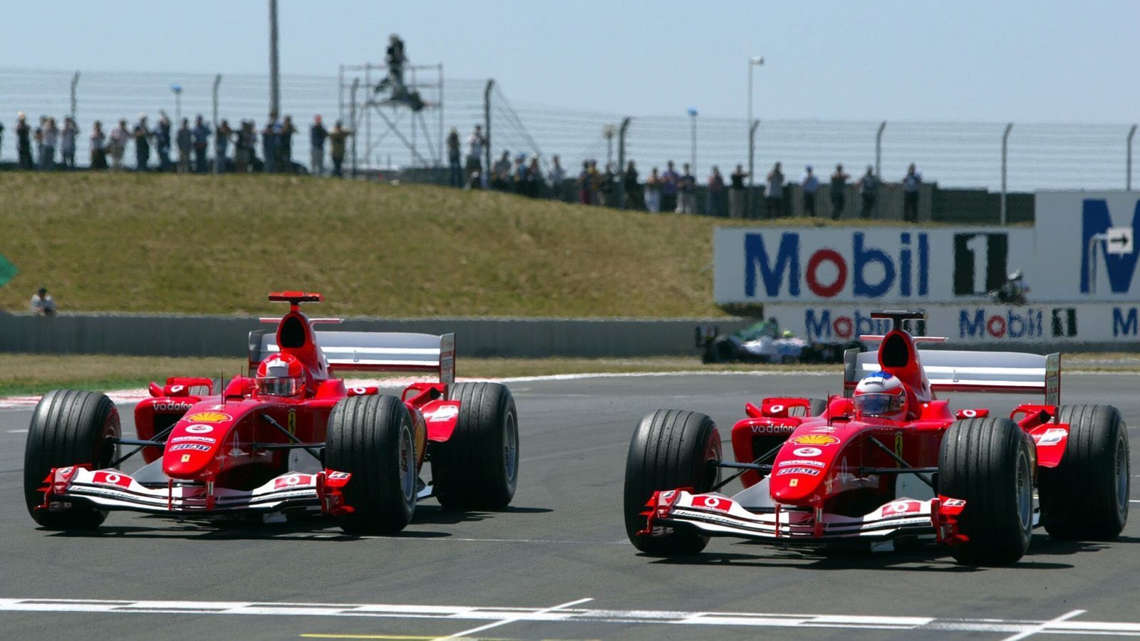 
                <strong>8. Ferrari F2004 (Saison 2004), Siegquote: 83,3%</strong><br>
                15 Siege in 18 Rennen, 12 Pole Positions |Fahrer: Michael Schumacher, Rubens Barrichello
              