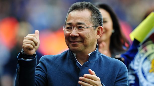 
                <strong>Vichai Srivaddhanaprabha</strong><br>
                Ganz langsam kehrt bei Leicester City wieder Normalität ein. Zeit, die Zukunft zu planen. Und die oberste Prämisse des Klubbesitzers Vichai Srivaddhanaprabha scheint laut englischer Medienberichten zu lauten: So viele Stammspieler, wie möglich zu halten. Sein Sohn, Aiyawatt, sagt: "Wir verkaufen niemanden." Auch nicht den Trainer ...
              