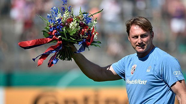 
                <strong>Neu in der Bundesliga: FC Ingolstadt</strong><br>
                Als 53. Verein versucht sich in dieser Saison der FC Ingolstadt in der Bundesliga. Doch Vorsicht: Mit der SpVgg Greuther Fürth (2012/2013) und dem SC Paderborn (2014/2015) stiegen die jüngsten Neulinge nach nur einem Jahr wieder in die zweite Liga ab.
              