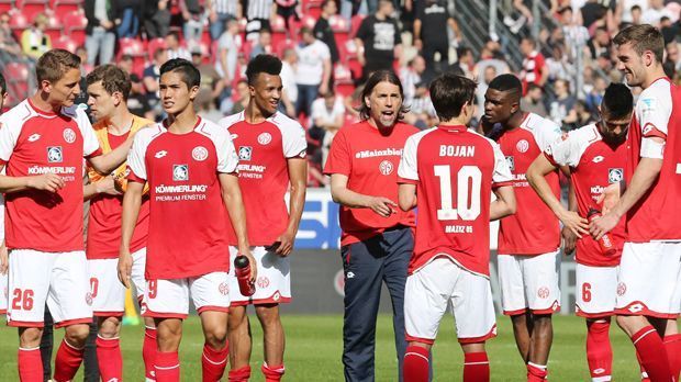 
                <strong>Mainz 05 (13., 37 Punkte)</strong><br>
                Die Mainzer sind so gut wie gerettet. Die einzige gefährliche Konstellation: Der HSV gewinnt gegen Wolfsburg und Mainz verliert in Köln haushoch. Derzeit haben die Mainzer ein um acht Treffer besseres Torverhältnis als der VfL Wolfsburg. Da sollte nichts mehr anbrennen.
              