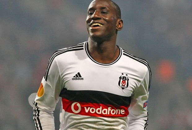 
                <strong>Platz 9: Süper Lig (Türkei)</strong><br>
                11.800 Euro pro Woche / 613.000 Euro pro Jahr (Quelle: Daily Mail)
              
