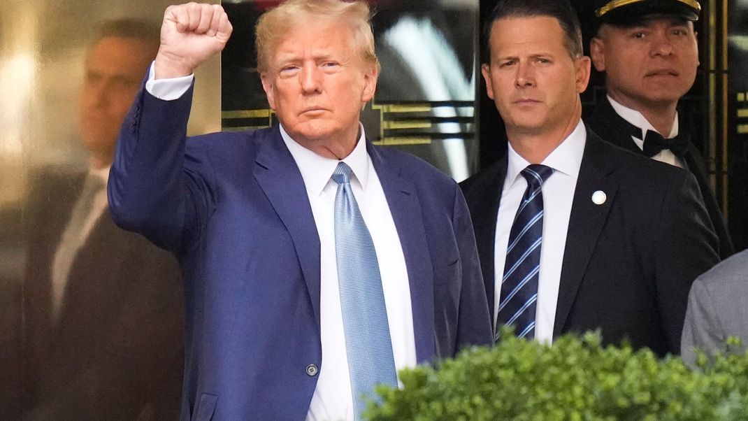 Donald Trump zur Befragung in New York