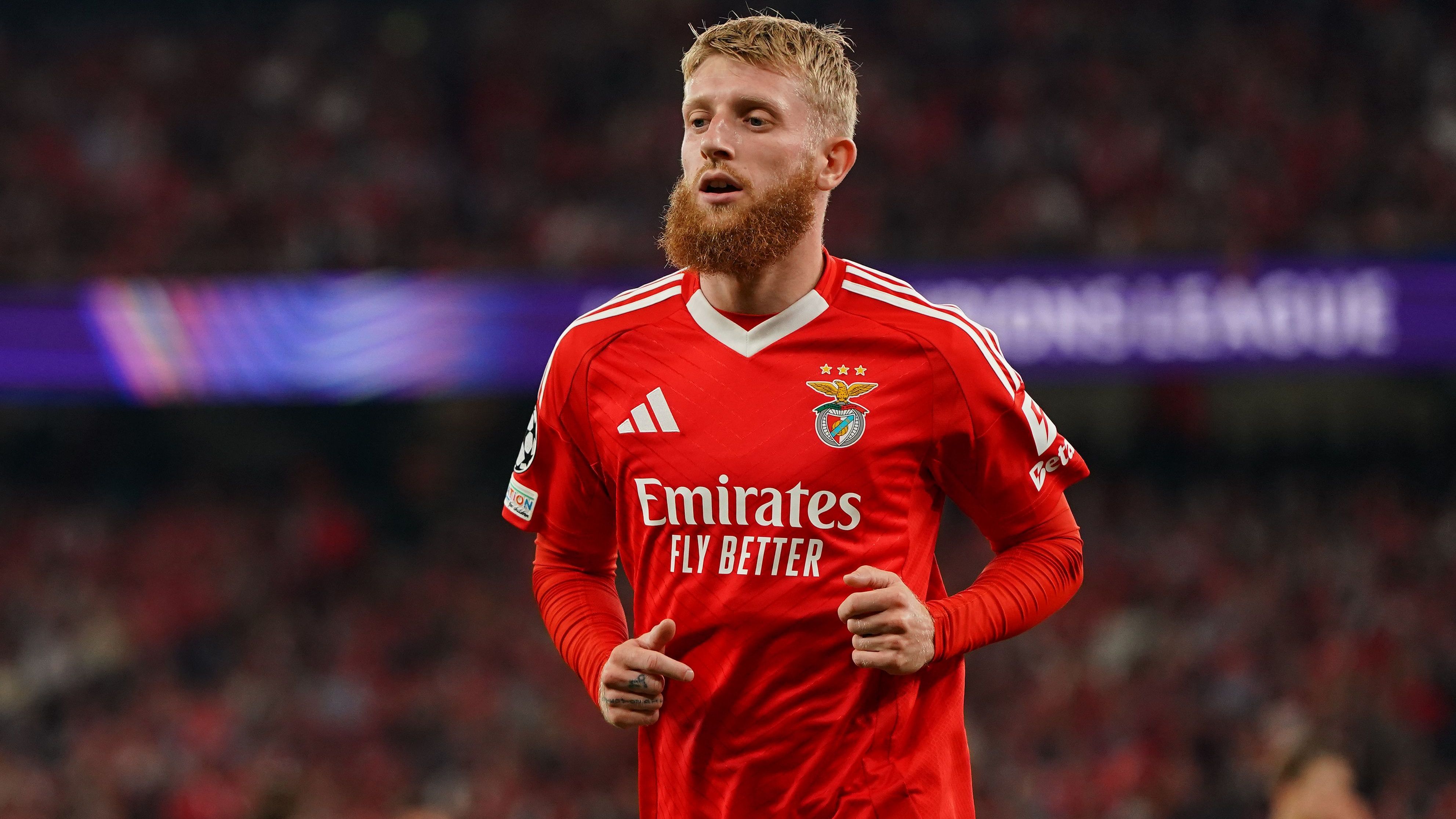 <strong>Jan-Niklas Beste (Benfica Lissabon)</strong><br>Jüngst gab es Gerüchte um einen Wechsel in die Premier League zu Crystal Palace, nun soll Jan-Niklas Beste bei RB Leipzig im Gespräch sein. Wie die "Leipziger Volkszeitung" berichtet, sucht RB einen Ersatz für David Raum und die linke Außenbahn. Allerdings ist Leipzig wohl nicht alleine im Werben um Beste...