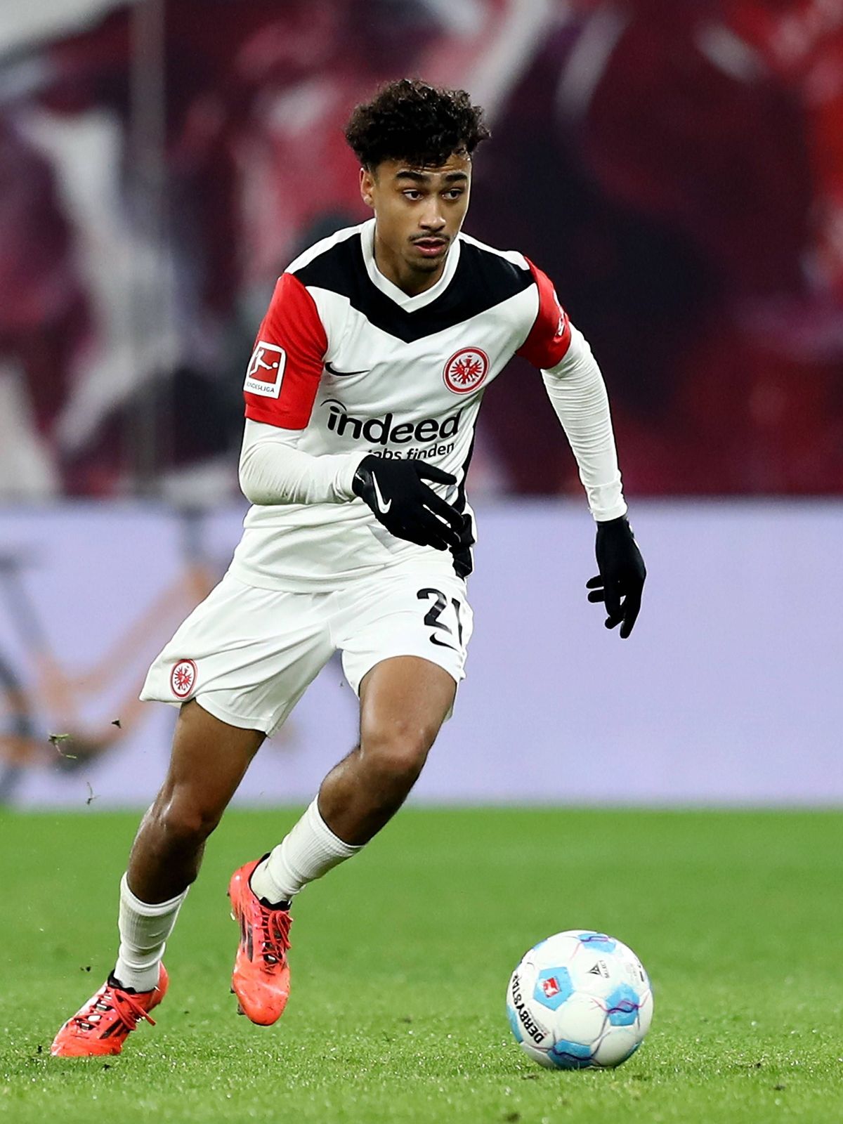 15.12.2024, xtgx, Fussball 1.Bundesliga, RB Leipzig - Eintracht Frankfurt emspor, v.l. Nathaniel Brown (Eintracht Frankfurt) Freisteller (DFL DFB REGULATIONS PROHIBIT ANY USE OF PHOTOGRAPHS as IMAG...