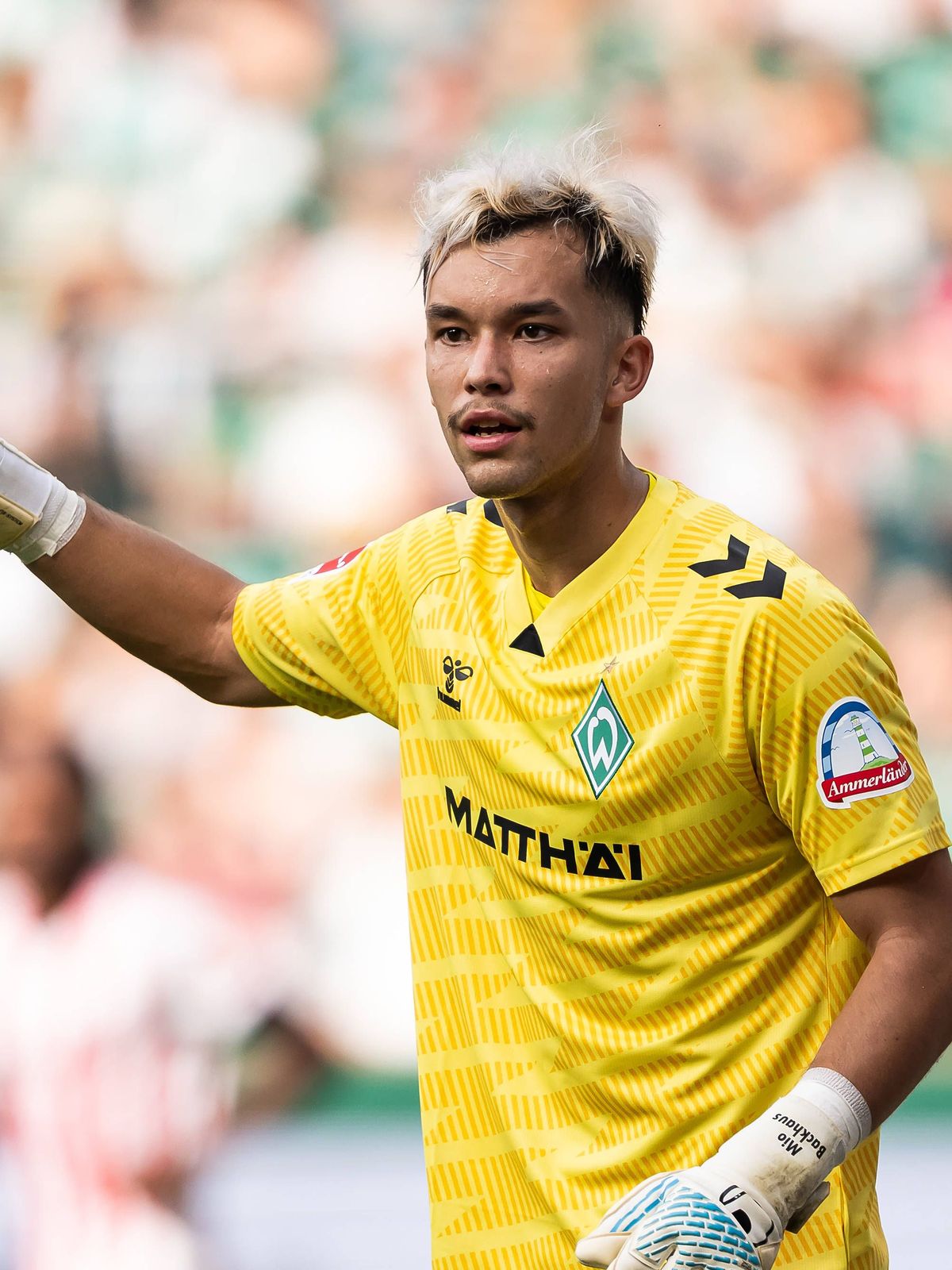 GER, 1. FBL, SV Werder Bremen vs SC Freiburg 20.09.2025, Weserstadion, Bremen, GER, 1. FBL, SV Werder Bremen vs SC Freiburg im Bild Mio Backhaus (Werder Bremen 30); *** GER, 1 FBL, SV Werder Bremen...