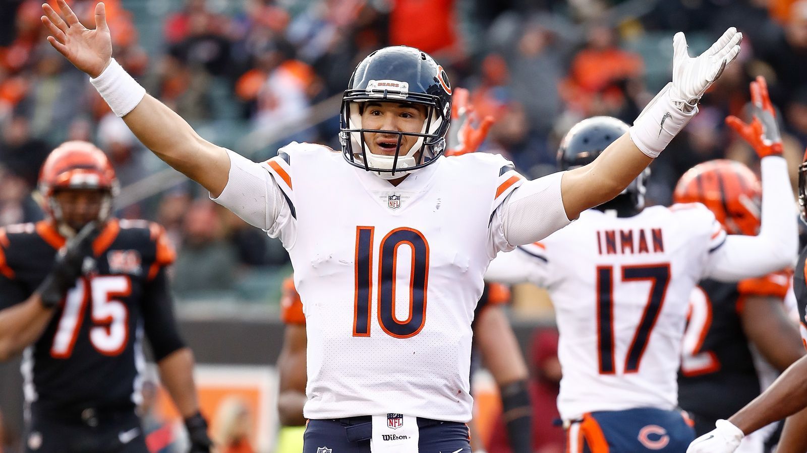 <strong>Chicago Bears: 10 Quarterbacks</strong><br>
                Mitchell Trubisky (50), Jay Cutler (46), Justin Fields (38), Nick Foles (8), Matt Barkley (6), Andy Dalton (6), Josh McCown (5), Brian Hoyer (5), Mike Glennon (4), Tyson Bagent (4)