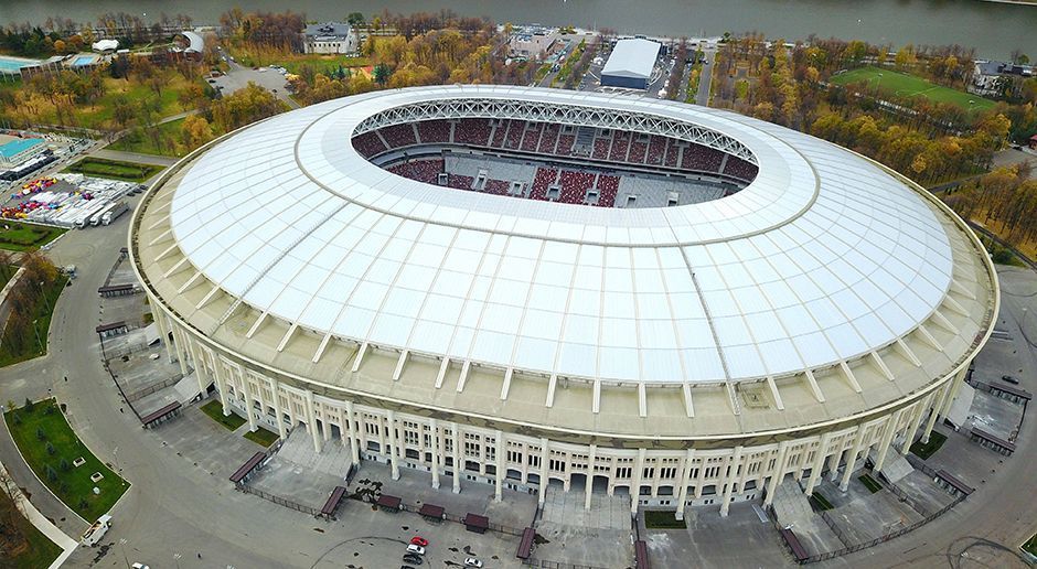 
                <strong>1. Luzhniki-Stadion (Moskau)</strong><br>
                Platz für: 81.000 ZuschauerEs ist das größte Stadion bei der Weltmeisterschaft. Hier werden insgesamt sieben Partien ausgetragen. Darunter das Eröffnungsspiel zwischen Russland und Saudi Arabien, das erste Spiel der Deutschen gegen Mexiko und das Finale.
              