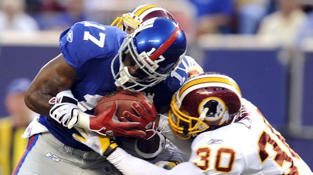 
                <strong>New York Giants - Washington Redskins, 4. September 2008</strong><br>
                Die New York Giants gingen als Titelverteidiger in die neue Saison und gewannen das traditionelle Eröffnungsspiel am 4. September 2008 gegen die Washington Redskins 16:7. Siege des amtierenden Champions: 1 von 1
              