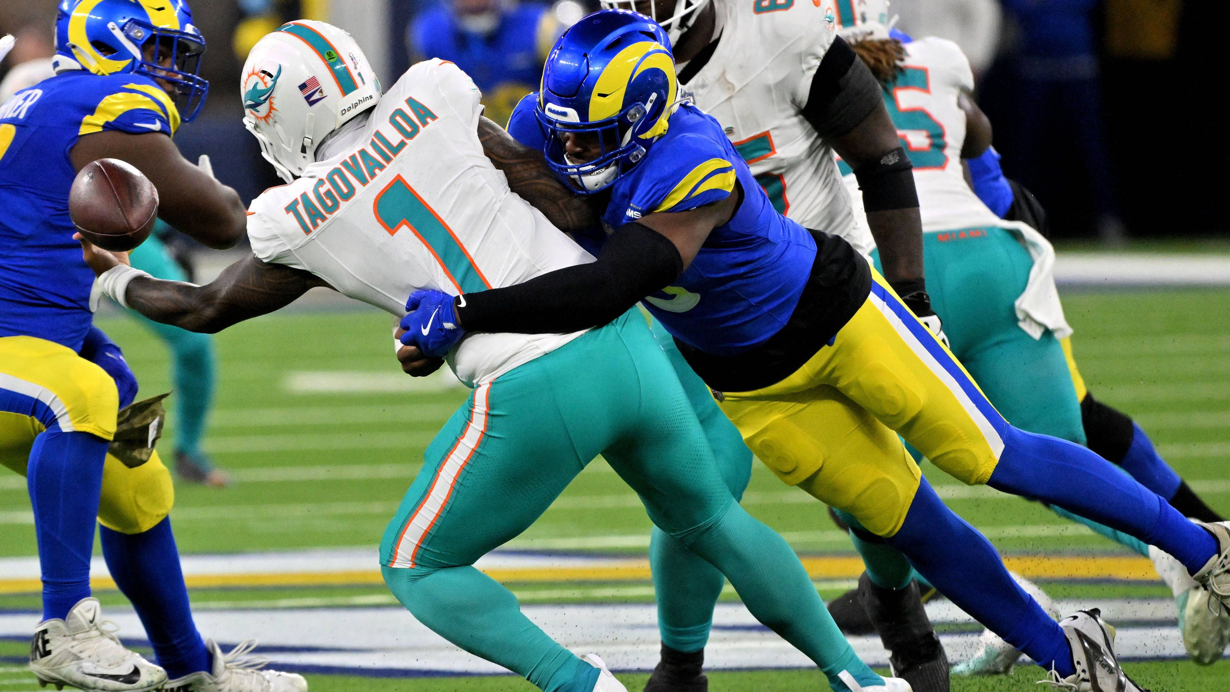 <strong>Platz 25: Tua Tagovailoa</strong><br>Team: Miami Dolphins<br>Anzahl der Spiele: 11<br>Sacks: 21