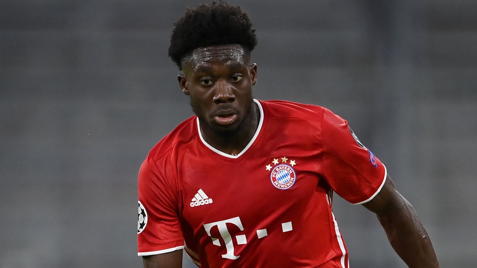 
                <strong>Alphonso Davies</strong><br>
                Davies sitzt zu Beginn überraschend auf der Bank, kommt dann aber in der 99. Minute und soll für frischen Schwung sorgen. Schafft das auch ab und zu. ran.de-Note: 3
              