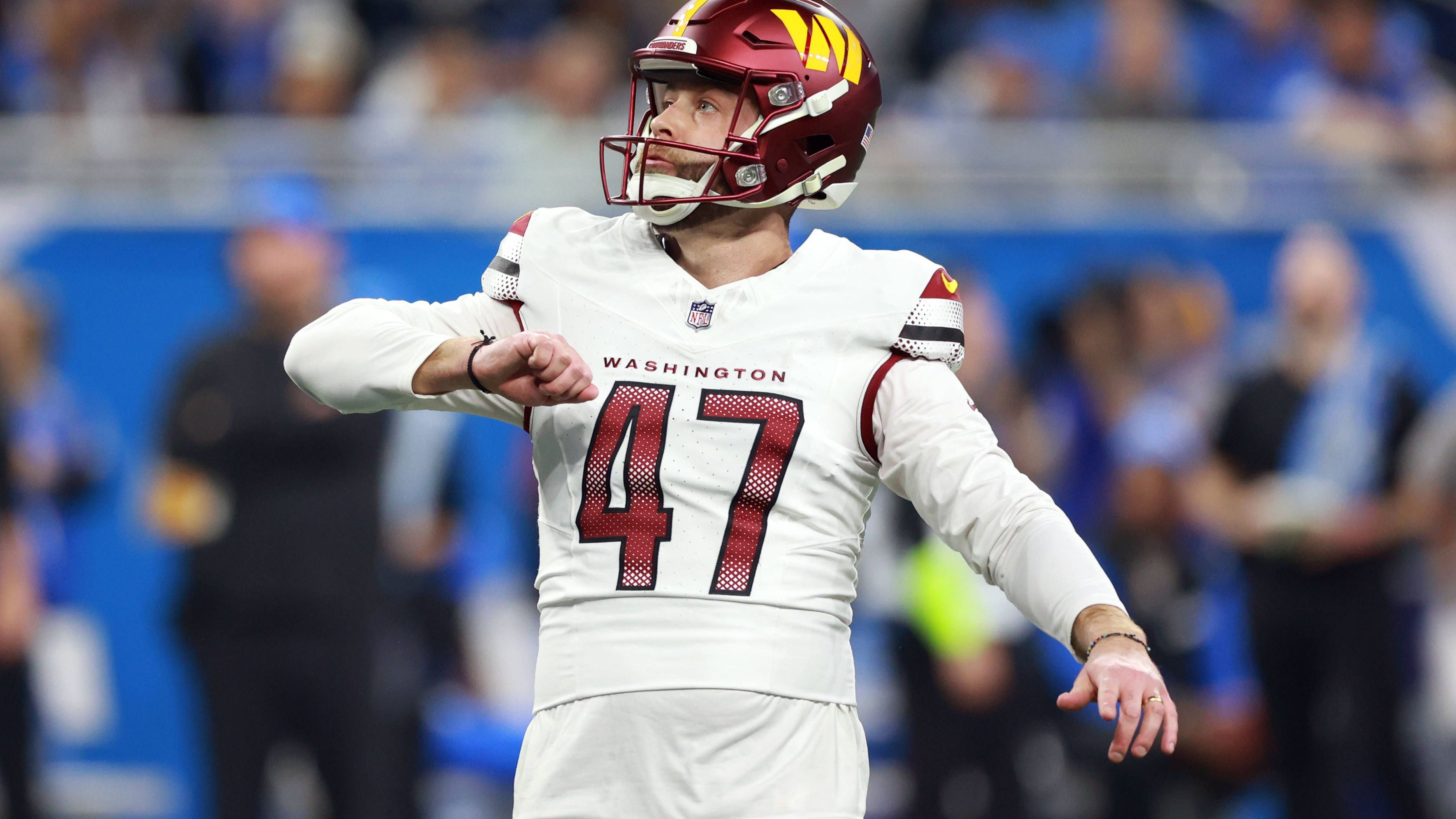 <strong>Zane Gonzales (Atlanta Falcons)</strong><br>Die Atlanta Falcons tauschen zum wiederholten Mal in dieser Spielzeit den Kicker aus. Parker Romo, der in Woche zwei Younghoe Koo ersetzte, wurde nach dem entscheidenden Extrapunkt-Fehlschuss bei der 23:24-Niederlage bei den New England Patriots entlassen. Dafür holen die Falcons Zane Gonzales, der in der vergangenen Saison bei den Washington Commanders unter Vertrag stand. Der deutsche Kicker Lenny Krieg, der in der Preseason um den Starting-Job kämpfte, bleibt trotz Atlantas Problemen auf der Position nur im Practice Squad. Die Falcons sollen einem Bericht des "NFL Network" zufolge aber langfristig mit Krieg planen.