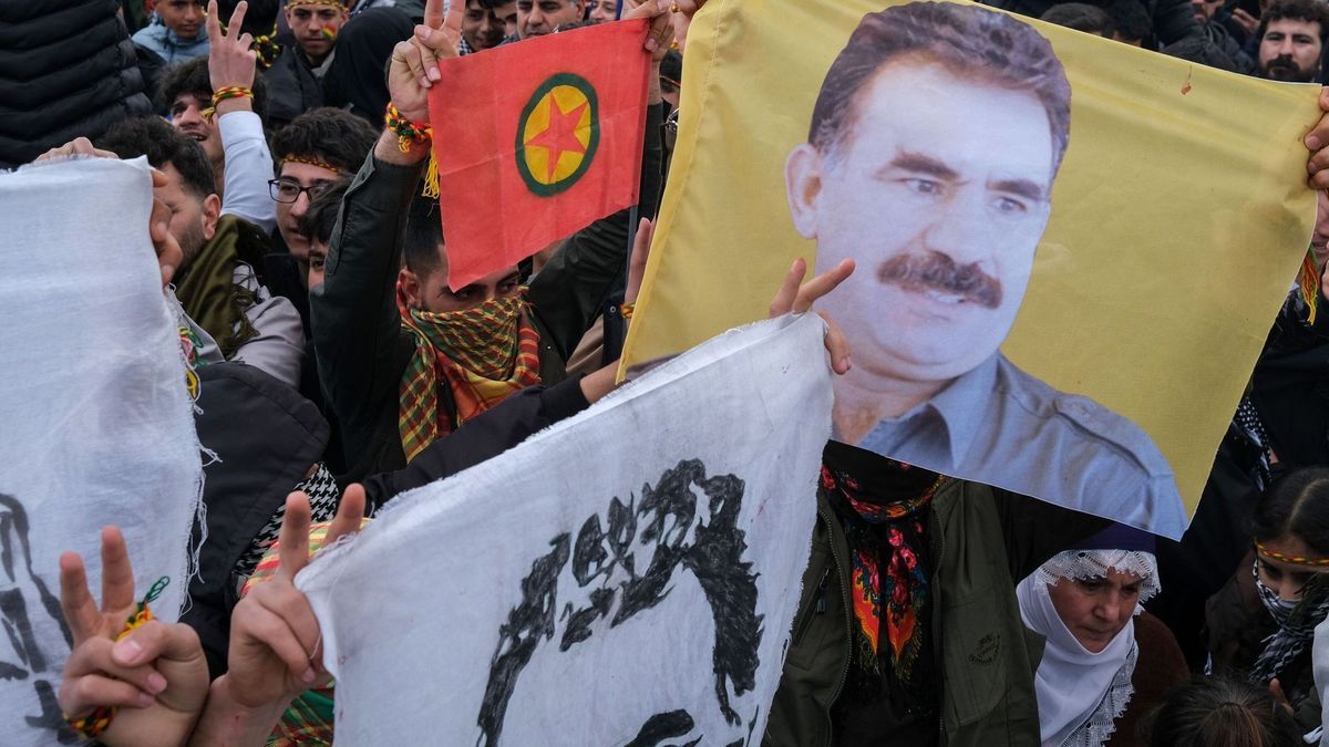 Kurden feiern Neujahrsfest Nowruz