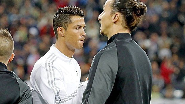 
                <strong>Kein Platz für CR7</strong><br>
                Cristiano Ronaldo (li.) bekommt von Ibrahimovic dagegen leider kein Foto. Sonst wäre im Dream-Team wohl auch Ego-Ärger vorprogrammiert. Erst kürzlich hatte "Ibra" angesichts der Gerüchte um einen Wechsel des Portugiesen von Real Madrid nach Paris klargestellt: "Es gibt nur einen Boss bei PSG - und das bin ich!" Also quasi: "PSG, c'est moi!" Klar soweit, CR7?
              
