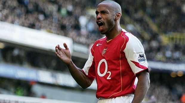 
                <strong>Sturm: Thierry Henry</strong><br>
                Sturm: Thierry Henry. Zidanes Teamkollege in der französischen Nationalmannschaft und der zweite Arsenal-Profi in der Top-Elf. Für die "Gunners" war er eine Torgarantie - der Gegner hätte Angst bekommen, wenn Henry im Anmarsch war, so Zidane.
              