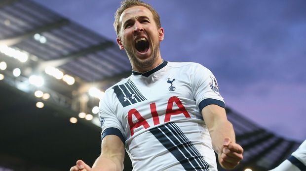 
                <strong>Sturm - Harry Kane</strong><br>
                Sturm - Harry Kane: Mit Harry Kane schafft es der vierte Spieler in die Auswahl, der nicht zum Kader des Spitzenreiters gehört. Der 23-jährige Stürmer kommt auf 22 Treffer in 32 Partien in der Premier League und ist damit auf bestem Wege Torschützenkönig zu werden. Der Chelesa-Verteidiger nominierte den Spieler von Tottenham Hostpur zudem als "Men's Young Player of the Year".
              