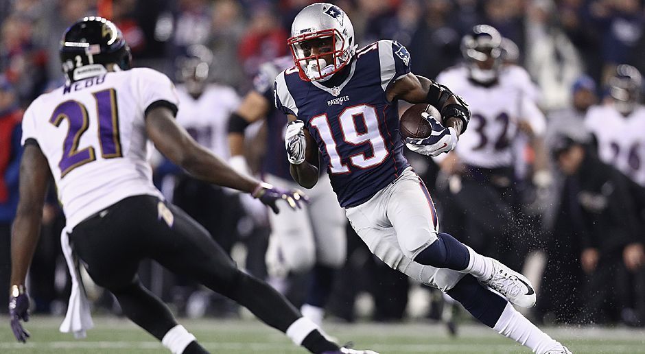 
                <strong>Malcolm Mitchell (Wide Receiver, New England Patriots)</strong><br>
                Trotz des Abgangs von Brandin Cooks blieben die Patriots in Draft und Free Agency erstaunlich ruhig. Das hat zum einen mit der Rückkehr von Slot-Receiver Julian Edelman zu tun, zum anderen aber auch mit Malcolm Mitchell. Der 25-jährige verschwand aufgrund einer Knieverletzung in der vergangenen Saison von der Bildfläche. Gerade zu einem Zeitpunkt, als er sich Tom Bradys Vertrauen immer mehr erarbeitete. Mitchell verbuchte auf dem Weg in den Super Bowl vier Touchdowns. Selbst gegen die Falcons wurde er mehrfach gesucht - und gefunden. Schafft er es, diesen Trend fortzusetzen, kann er neben Edelman und Hogan in die Cooks-Rolle schlüpfen.
              