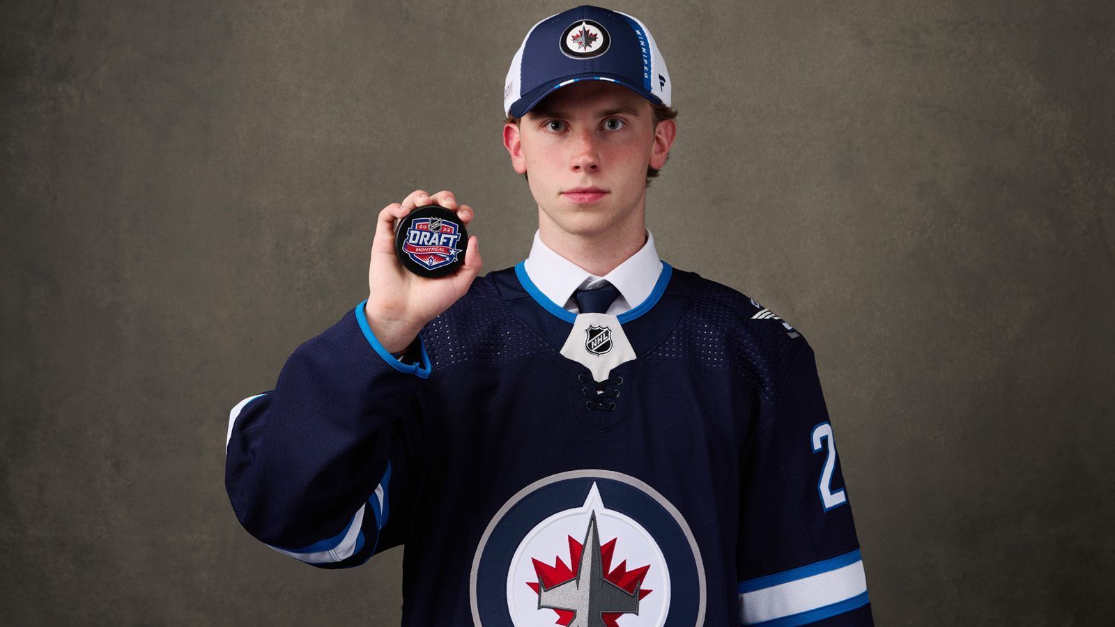 
                <strong>30. Pick - Winnipeg Jets (von den New York Rangers): Brad Lambert</strong><br>
                &#x2022; Position: Linker Flügel<br>&#x2022; Nationalität: Finnland<br>&#x2022; Klub: Pelicans Lahti (Finnland)<br>
              