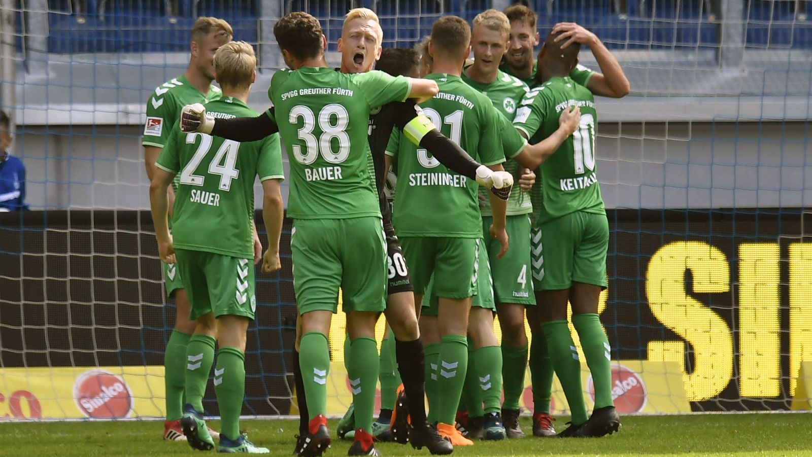 
                <strong>Platz 7 - SpVgg Greuther Fürth</strong><br>
                58,51 Prozent der Befragten sehen die SpVgg Greuther Fürth als "sympathisch" an.
              