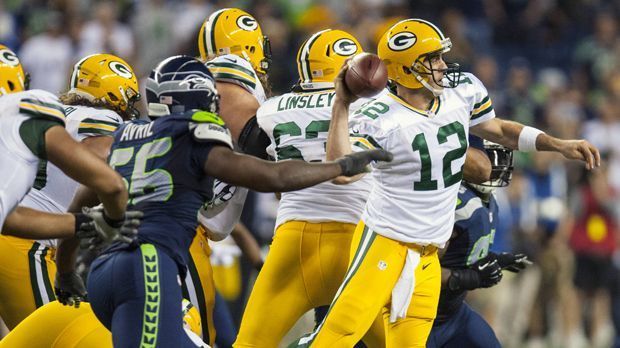 
                <strong>Seattle Seahawks - Green Bay Packers, 4. September 2014</strong><br>
                Am 4. September eröffneten Champion Seattle Seahawks und die Green Bay Packers die Regular Season. Der Titelverteidiger machte kurzen Prozess: Mit 36:16 gewannen die Seahawks den Kick-off. Die Matchwinner der Gastgeber: Running Back Marshawn Lynch (110 Yards, 2 Touchdowns) und Quarterback Russell Wilson (191, 2). Siege des amtierenden Champions: 5 von 7
              