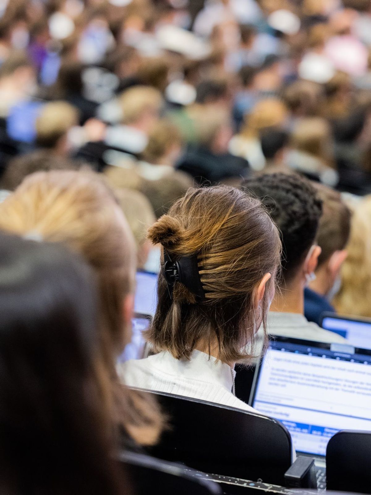 Studierende im Hörsaal