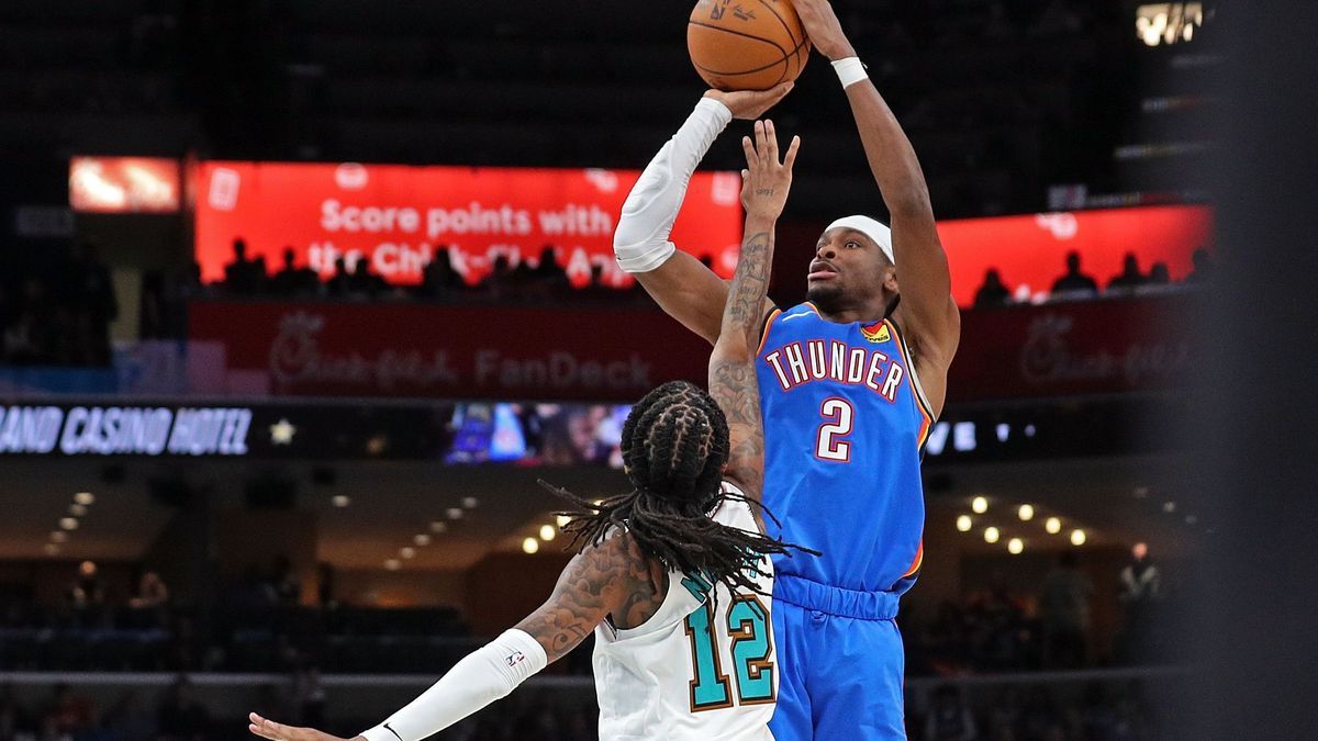 Oklahoma City Thunder v Memphis Grizzlies