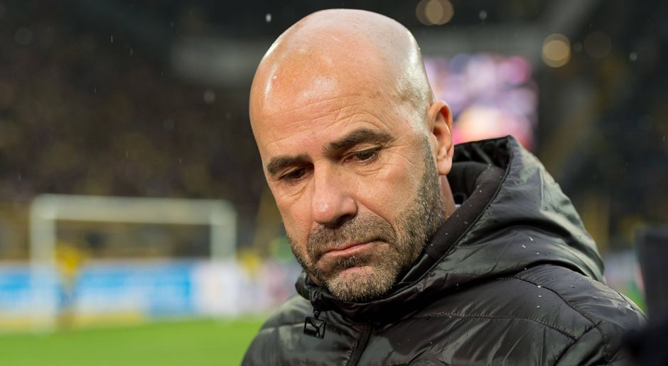 
                <strong>Verlierer: Peter Bosz (Dortmund)</strong><br>
                Peter Bosz entwickelte sich innerhalb weniger Wochen vom Heilsbringer zum Krisen-Trainer. Nachdem Borussia Dortmund unter dem neuen Trainer einen furiosen Saisonstart erlebte, ging es ab Mitte Oktober steil bergab: Acht Bundesligaspiele blieb der BVB sieglos. Auch in der Champions League blieb Dortmund ohne Erfolg. Im Dezember erfolgte die Entlassung.
              