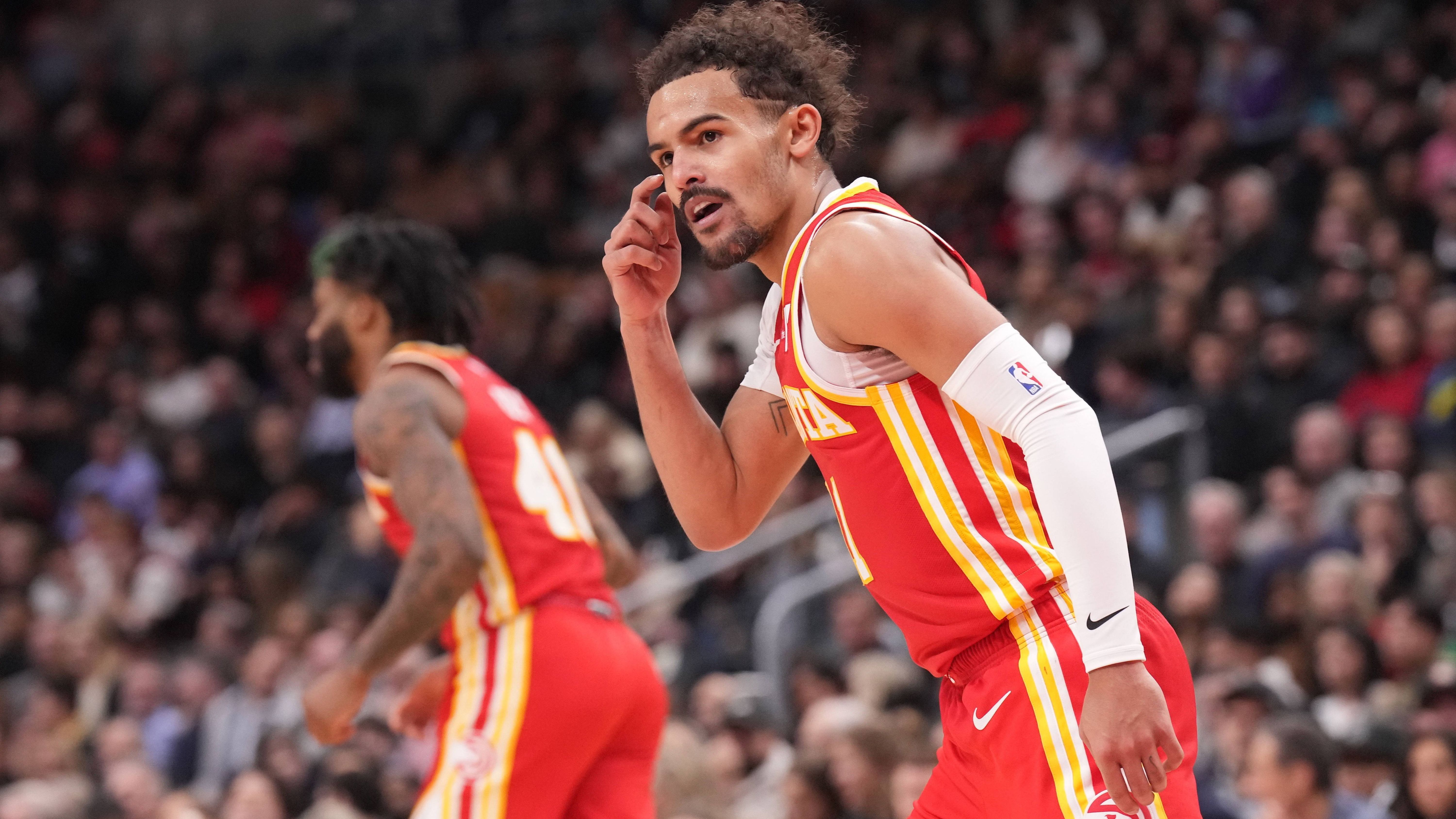 <strong>Trae Young (Eastern Conference) - Replacement</strong><br>Position: Guard<br>Team: Atlanta Hawks<br>Stats pro Spiel 2023/2024: 27,1 Punkte, 2,8 Rebounds, 10,9 Assists<br>All-Star-Teilnahmen: 3