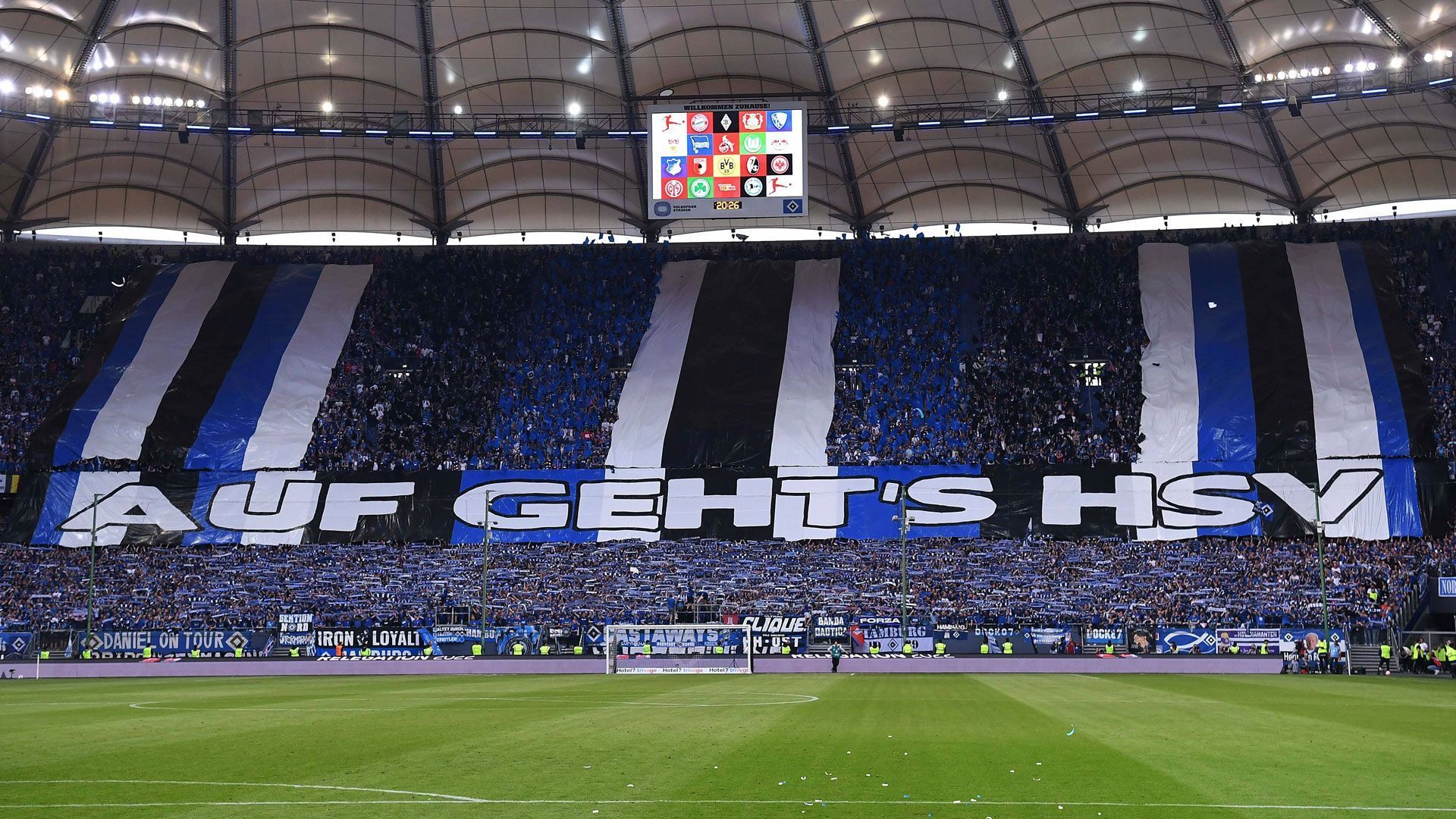 
                <strong>Platz 4: Hamburger SV</strong><br>
                Stehplatz: 221 EuroTeuerste Sitzplatzkategorie: 697 Euro (ligaweit Platz 2)
              