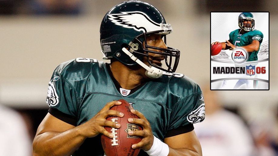 <strong>2006 - Donovan McNabb</strong><br>Der Quarterback der Philadelphia Eagles führte seine Franchise in der Saison 2004/2005 bis zum Super Bowl, wo man allerdings den New England Patriots unterlag. Doch auch für ihn sollte das Madden-Cover kein Glück bringen: Er klagte die ganze Saison über Leistenschmerzen und musste sich einer Operation unterziehen. Die Folge: Frühzeitiges Saisonende im November 2005.
