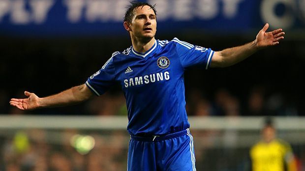 
                <strong>Frank Lampard (FC Chelsea)</strong><br>
                Frank Lampard (früher FC Chelsea): 429 Spiele in 13 Jahren für den FC Chelsea - Die Nummer 8 der Blues wurde unter anderem drei Mal englischer Meister und ein Mal Champions-League-Sieger. Nach einem Jahr mit der Nummer 18 bei Manchester City ergatterte er in New York seine Stamm-Nummer wieder zurück.
              
