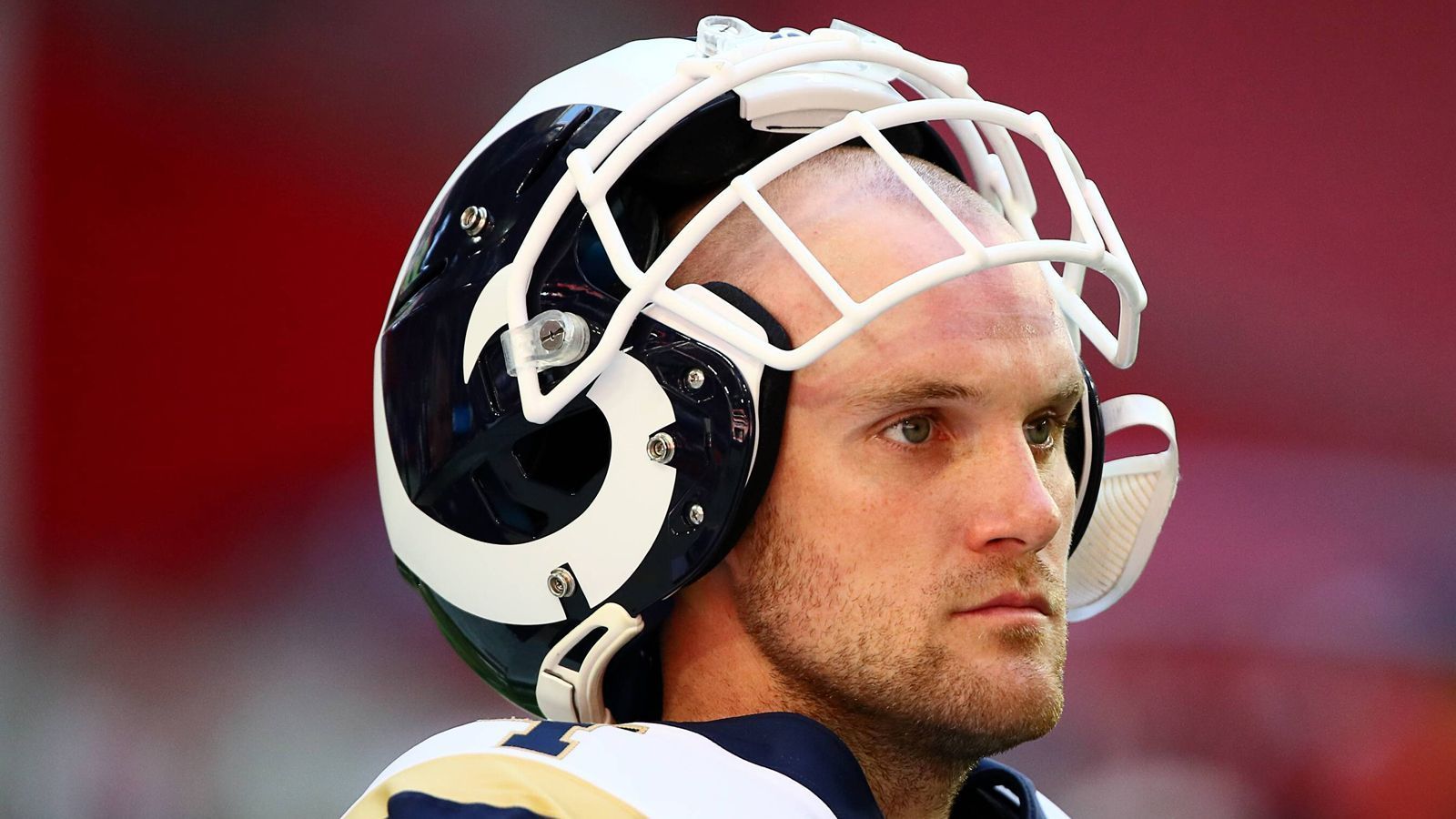 
                <strong>Greg Zuerlein (Los Angeles Rams)</strong><br>
                Greg Zuerlein war gleich im ersten Saisonspiel gegen die Oakland Raiders einer der großen Gewinner, als er unter anderem ein Field Goal über 55 Yards verwandelte und zum NFC Special Team Player of the Week ernannt wurde. In Woche 2 erlitt er beim Aufwärmen allerdings eine Leistenverletzung, die ihn für fünf Spiele aus dem Verkehr zog. In dieser Zeit wurde er von Sam Ficken ersetzt.  
              