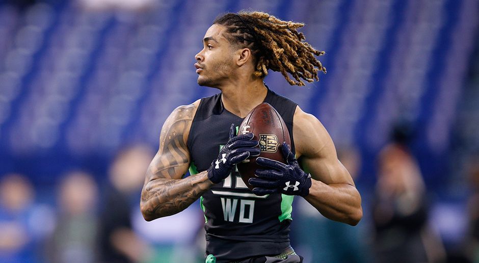 
                <strong>Wide Receiver</strong><br>
                Will Fuller war einer von drei Wide Receivern (neben Josh Doctson und Laquon Treadwell), die in der ersten Runde direkt hintereinander (Picks 21,22,23) ausgewählt wurden. Das gab es ebenfalls noch nie in einem Draft.
              