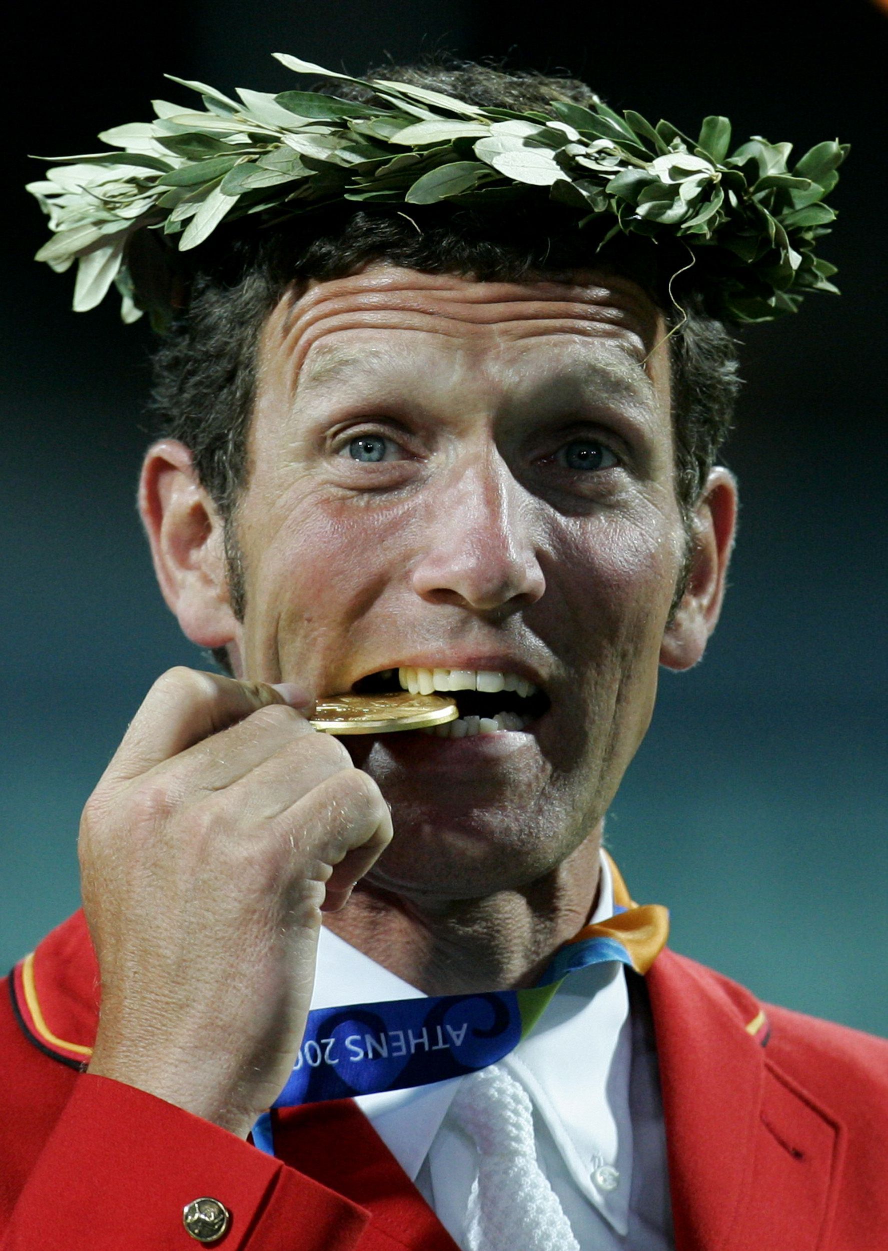 Den Start der erfolgreichsten deutschen Olympioniken macht der Springreiter Ludger Beerbaum. Ihm gelang es im Verlauf seiner Karriere vier olympische Gold- und eine Bronzemedaille zu gewinnen. Seine Liebe für Pferde basierte jedoch nicht immer auf Gegenseitigkeit, nachdem er als Kind von seinem Pony gebissen wurde und das Interesse am Reitsport erst mal verloren hatte.