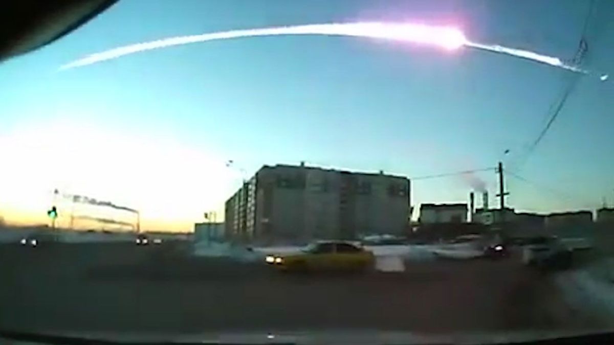 Explosion eines Meteoriten im Jahr 2013 über dem russischen Tscheljabinsk