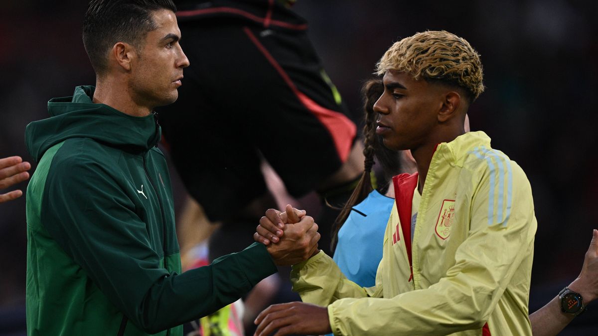 MUNICH, GERMANY - JUNE 08: Cristiano Ronaldo of Portugal and Lamine Yamal of Spain before the UEFA Nations League 2025 final match between Portugal national team, Nationalteam and Spain National te...