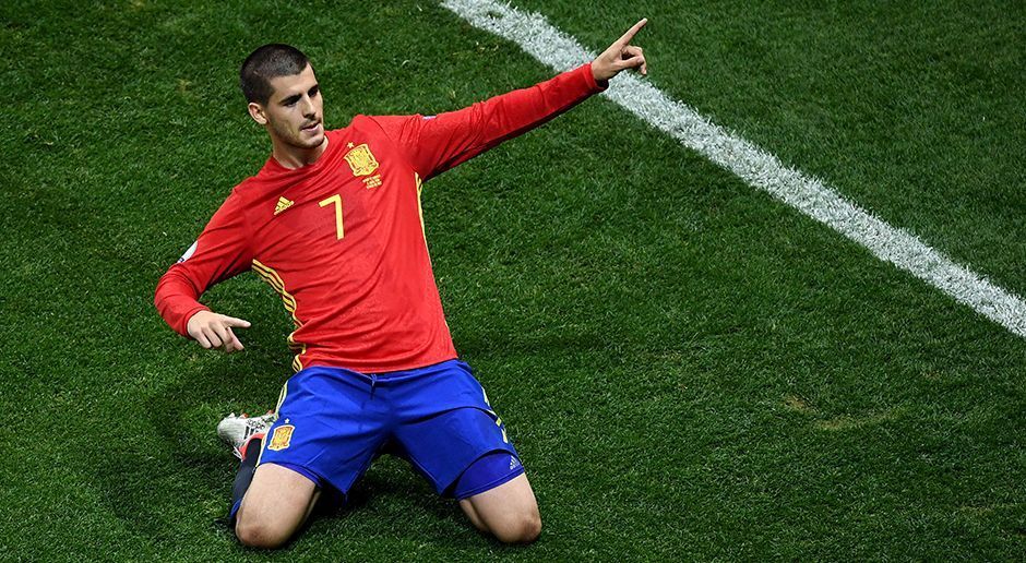 
                <strong>Platz 4: Primera Division - Spanien </strong><br>
                Platz 4: Primera Division - Spanien. Ausgaben: 172,95 Millionen Euro. Einnahmen: 154,6 Millionen. Bilanz: -18,35 Millionen. Teuerster Zugang: Alvaro Morata (Bild) 30 Millionen (Juventus Turin zu Real Madrid).
              