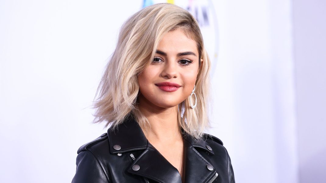 Selena Gomez überzeugt 2017 mit einem komplett, neuen Look.