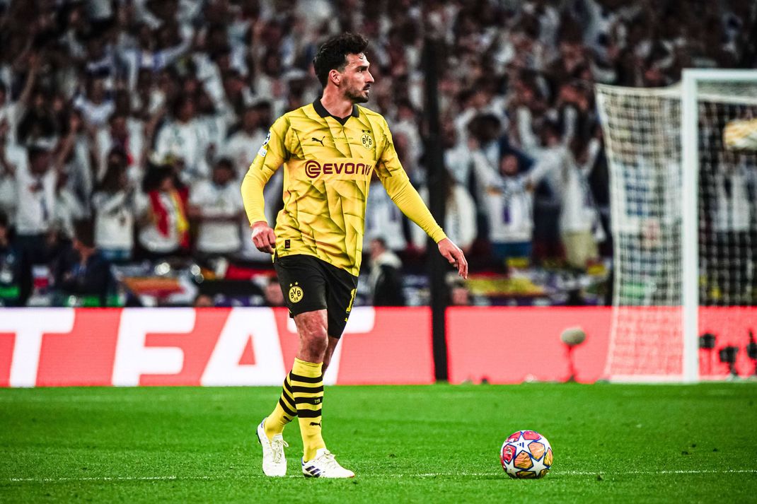 Mats Hummels (Borussia Dortmund, 15) ENG, Borussia Dortmund vs. Real Madrid, Fussball, Champions League, Finale, Saison 2023 2024, 01.06.2024 ENG, Borussia Dortmund vs. Real Madrid, Fussball, Champions League, Finale, Saison 2023 2024, 01.06.2024 London *** Mats Hummels Borussia Dortmund, 15 ENG, Borussia Dortmund vs Real Madrid, Football, Champions League, Final, 2023 2024 season, 01 06 2024 ENG, Borussia Dortmund vs Real Madrid, Football, Champions League, Final, 2023 2024 season, 01 06 2024 London Copyright: xEibner-Pressefoto MarcelxvonxFehrnx EP_MFN