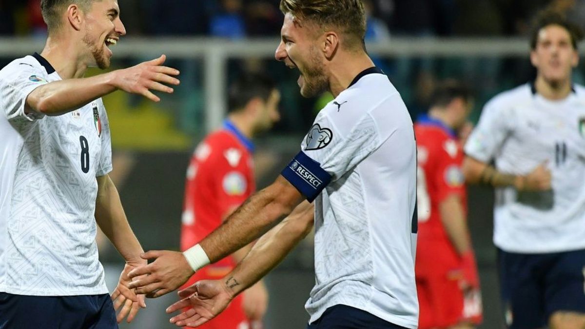 Ciro Immobile (l.) mit zwei Treffern zum 9:1-Kantersieg
