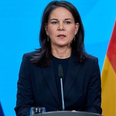 1. März 2025, Berlin: Annalena Baerbock (Bündnis 90/Die Grünen), Außenministerin, gibt ein Statement zum Eklat im Oval Office. 