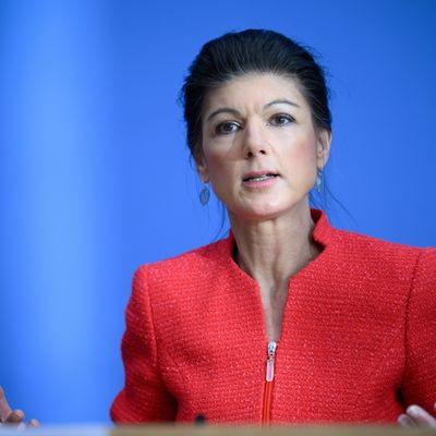 Sahra Wagenknecht hatte jahrelang Kontakt mit dem Rechtsextremisten Gernot Mörig.