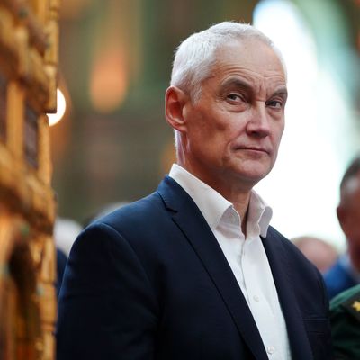 Putin lässt USA um Hilfe bitten damit seine Marine-Parade stattfinden kann