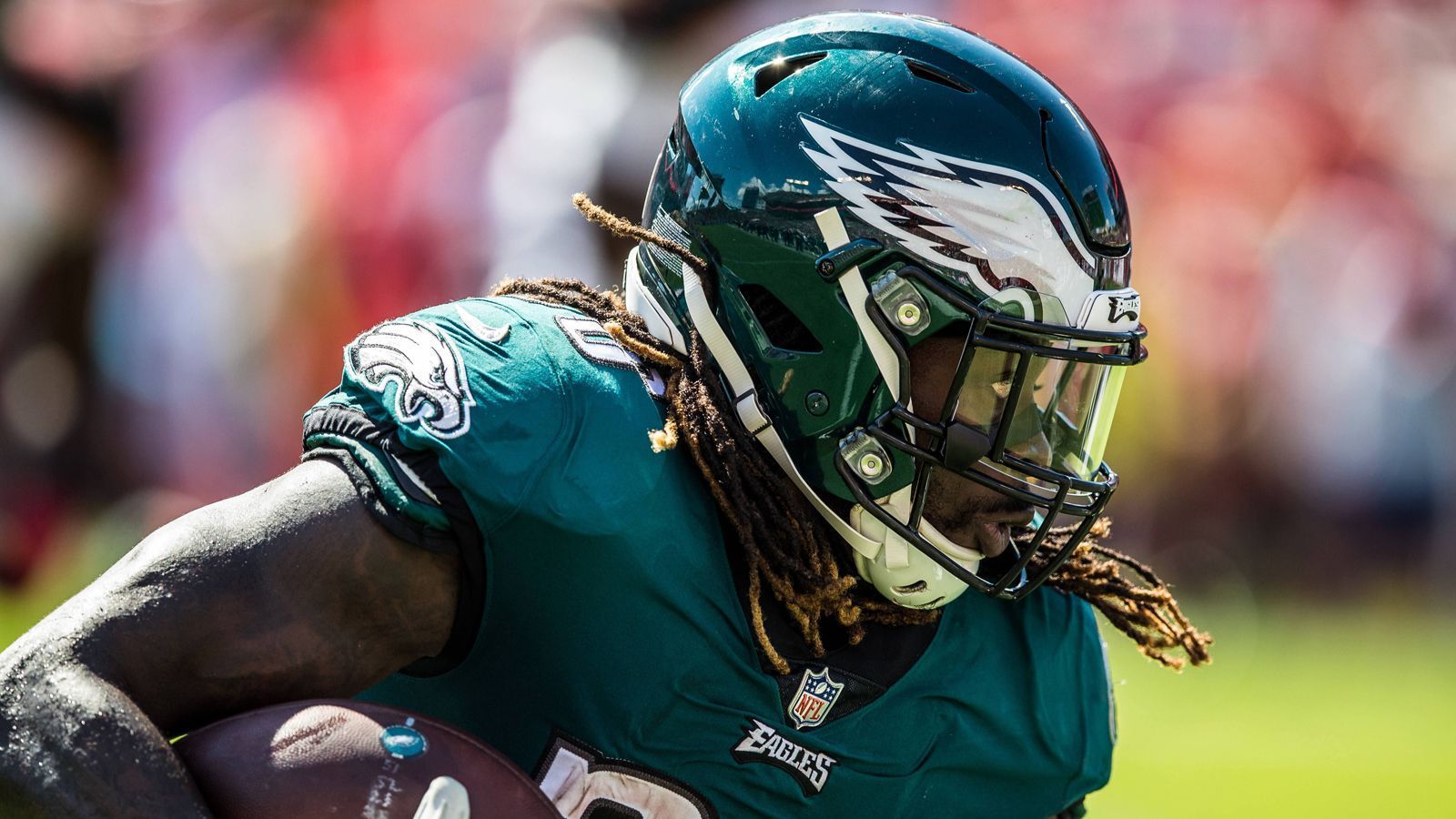 
                <strong>Jay Ajayi</strong><br>
                Position: Running BackVorheriger Klub: Philadelphia EaglesIn der NFL seit: 2015Verdienst 2018: 1.907.000 Dollar
              