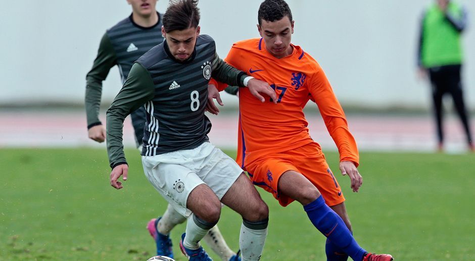 
                <strong>Mittelfeld: Sahverdi Cetin</strong><br>
                Verein: Eintracht FrankfurtLänderspiele für deutsche U17: Tore: 
              