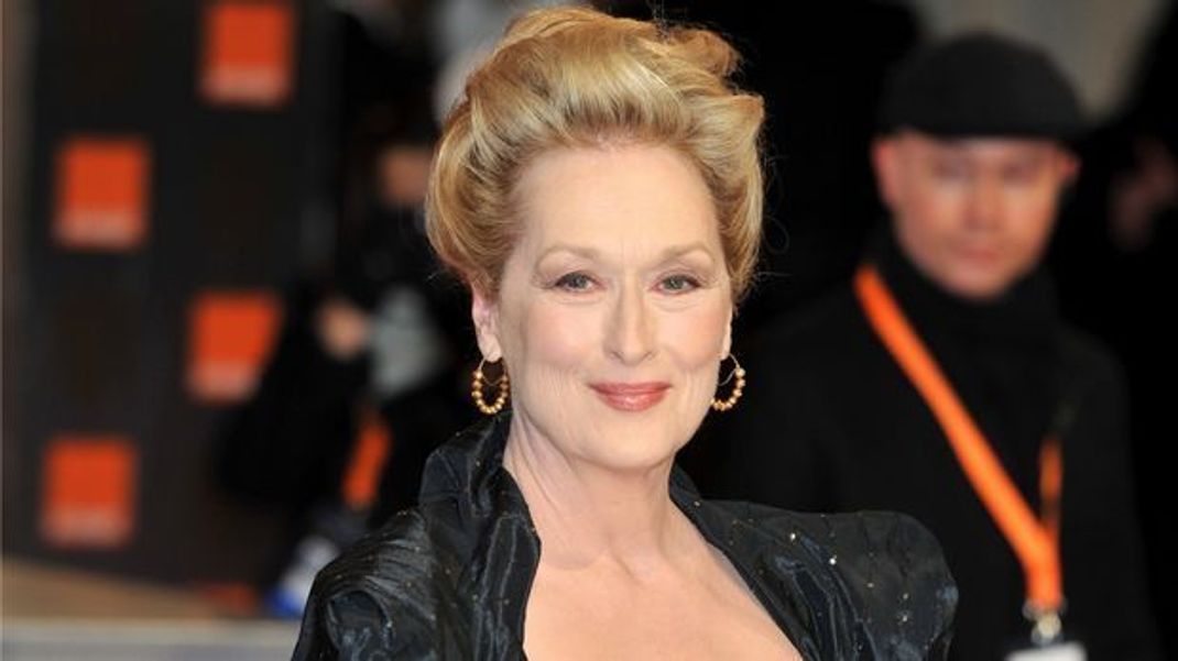 Florence Foster Jenkins, gespielt von Meryl Streep, hat ausreichend Geld und könnte sich darauf ausruhen.