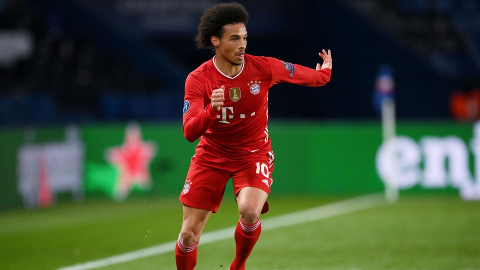 
                <strong>Leroy Sane</strong><br>
                Riesen-Chance nach 77 Minuten, als der nach einer guten Stunde eingewechselte Sane nach einer schönen Kombination aus wenigen Metern über das Tor bolzt. Bleibt in seiner halben Stunde Spielzeit am Ende aber wieder unglücklich. ran-Note: 4
              