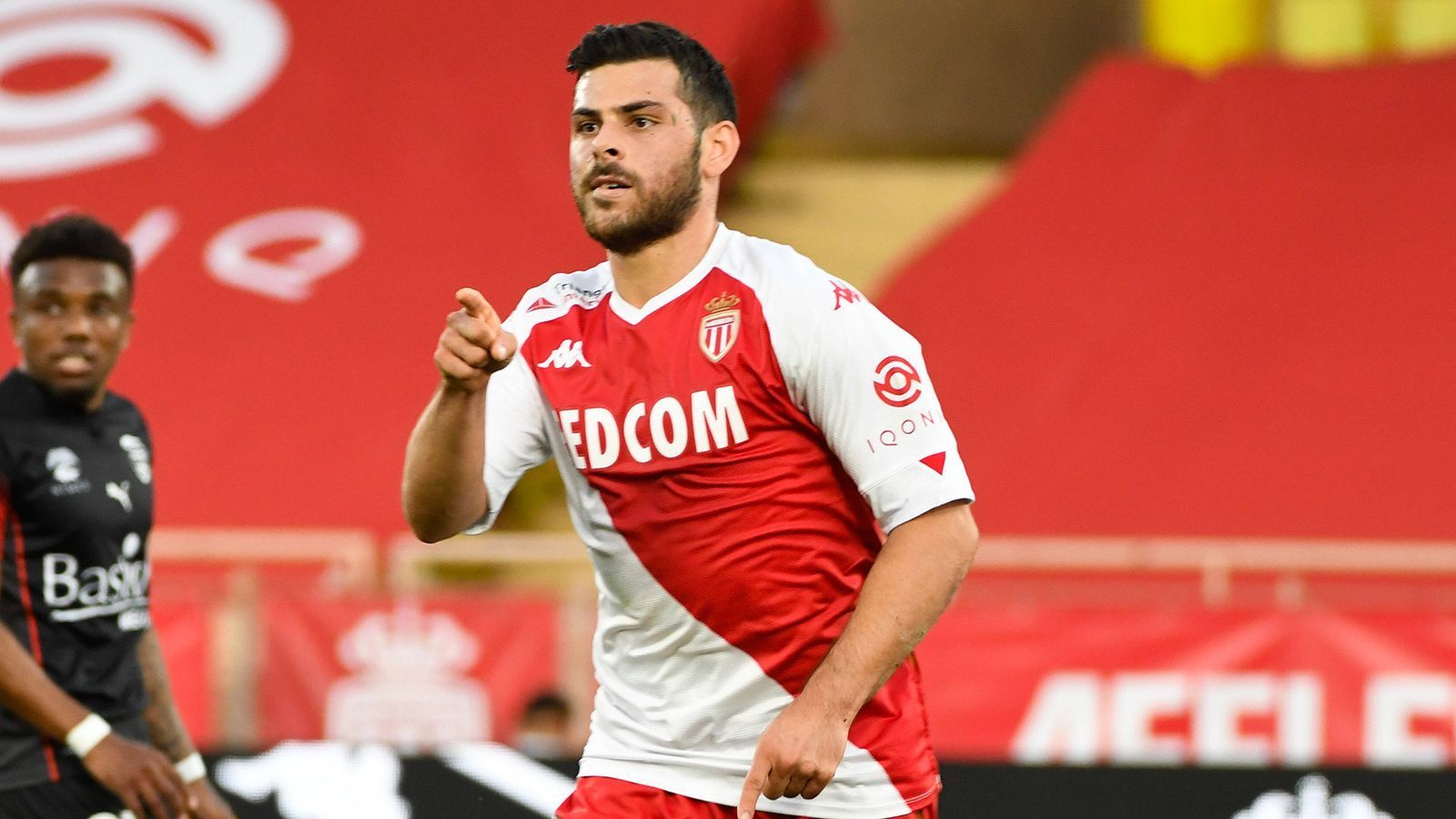 
                <strong>Bild 1: Kevin Volland (AS Monaco)</strong><br>
                Spiele: 18 // Tore: 10 // Vorlagen: 7Dem Ex-Leverkusener kann bisher keiner das Wasser reichen. Nach seinem Wechsel ins Fürstentum Monaco brennt der 28-Jährige unter Trainer Niko Kovac Woche für Woche. In den letzten fünf Spielen legte Volland fünf Tore und vier Vorlagen auf - das ist Weltklasse! Sein Klub steht derzeit auf Rang vier und schnuppert wieder am europäischen Geschäft. Daran hat Volland einen sehr großen Anteil
              