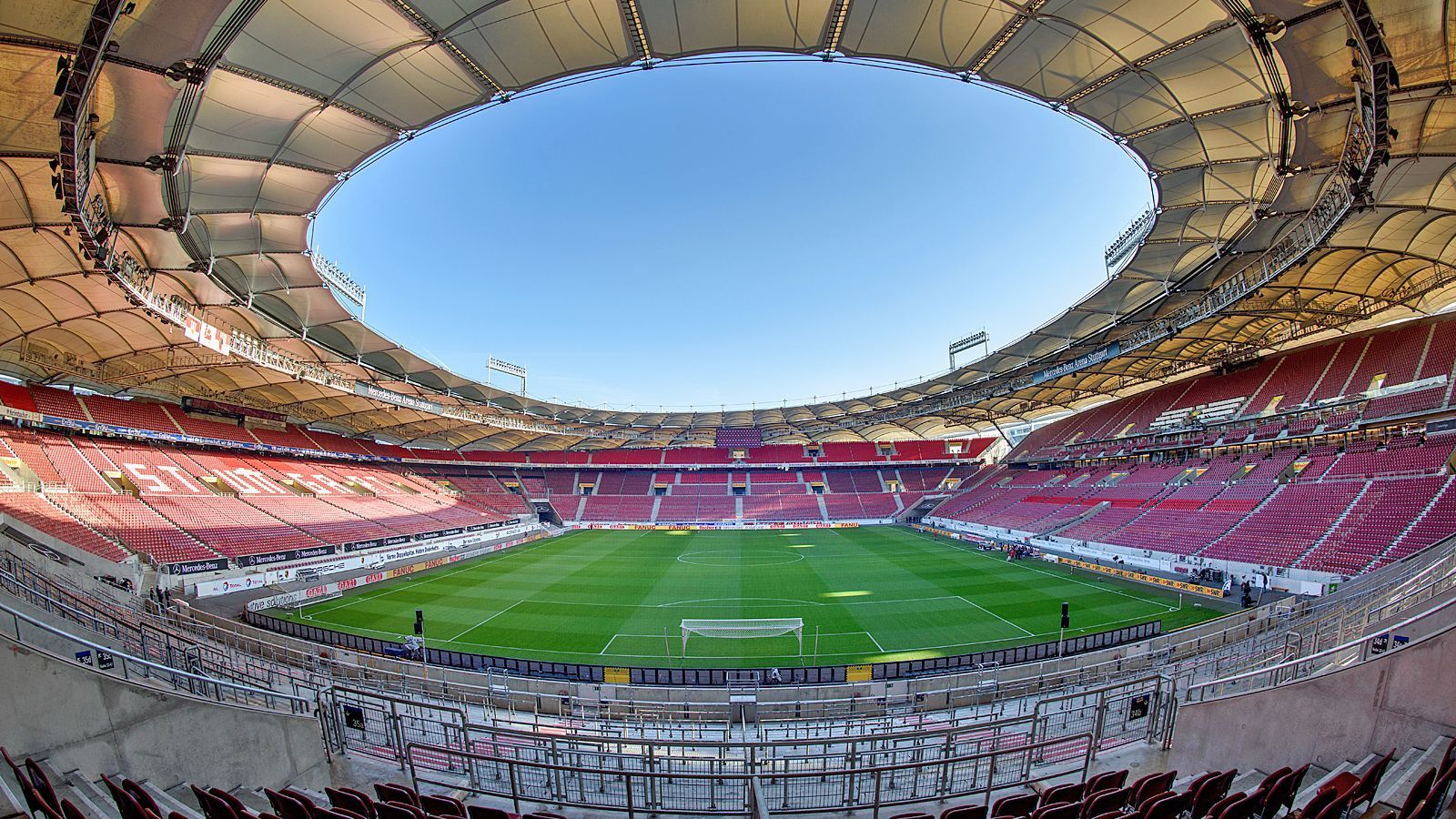 
                <strong>Platz 5: VfB Stuttgart - Mercedes Benz-Arena</strong><br>
                Kapazität: 60.449Logen: 66Sitzplätze: 49.224Stehplätze: 11.225
              