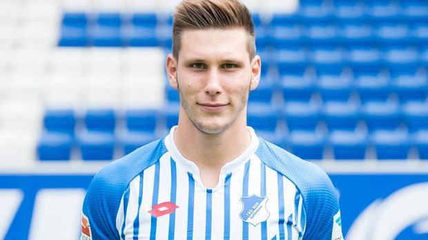 
                <strong>Platz 1: Niklas Süle (TSG 1899 Hoffenheim) - 100 Prozent</strong><br>
                Platz 1: Niklas Süle (TSG 1899 Hoffenheim) - 100 Prozent. Wahnsinn. Der junge Hoffenheimer hat keine Sekunde auf dem Platz verpasst und kommt als einziger U21-Spieler in den Top-Ligen Europas auf eine hundertprozentige Einsatzzeit. 
              